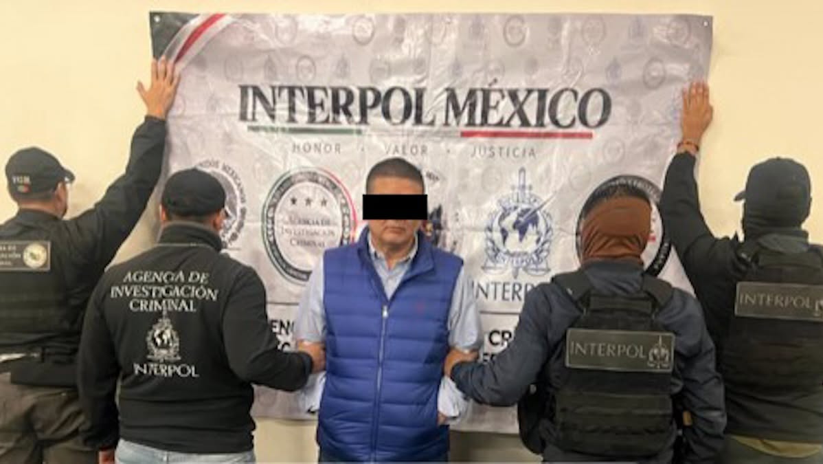 Vinculan a proceso al exfiscal por ejercicio ilegal del servicio público, lo liberan de delito de coalición