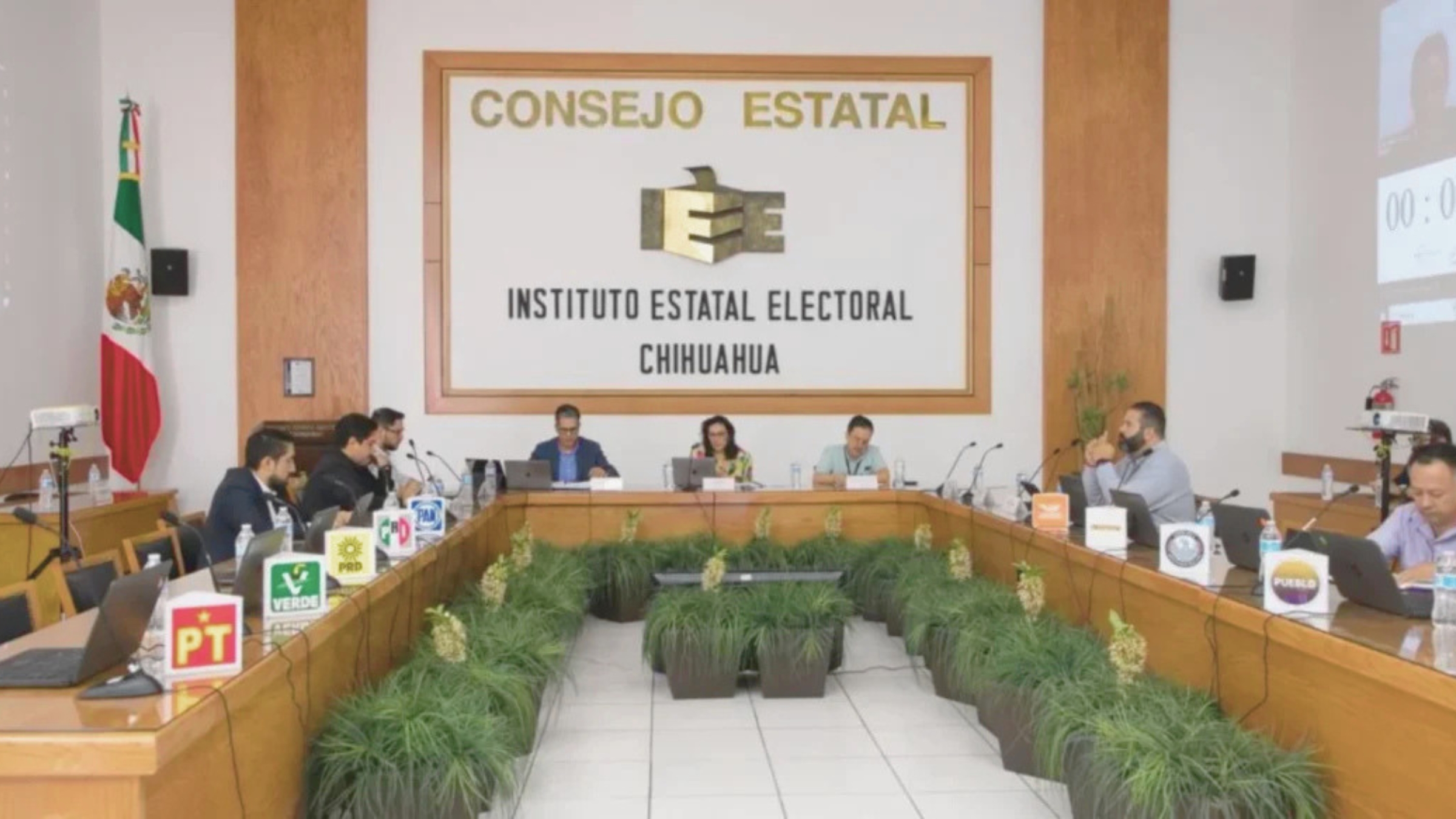 Avanza análisis de solicitud de referéndum por elección de regidurías: IEE